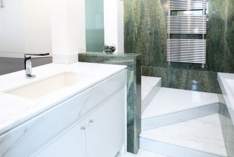 Il marmo in bagno news artemarmi Marmo bianco assoluto